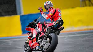 Se esperaba un fin de semana pasado por agua en el gran premio de francia 2021, y el líquido elemento no ha faltado a su cita en el circuito de le mans. Carrera Motogp Francia 2021 La Lluvia No Impide La Victoria De Miller Motos Autobild Es