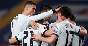 ويضم منتخب سويسرا المشارك في يورو 2020 لاعبين من الدوري الألماني ينحدرون من أصول إفريقية ولد كارفالو في عاصمة أنغولا لواندا لكنه انتقل إلى البرتغال عندما كان طفلا. ÙŠÙˆØ±Ùˆ 2020 Ù…Ù†ØªØ®Ø¨ Ø§Ù„Ø¨Ø±ØªØºØ§Ù„ Ø¨Ù‚ÙŠØ§Ø¯Ø© Ø±ÙˆÙ†Ø§Ù„Ø¯Ùˆ ÙŠØ¨Ø¯Ø£ Ø±Ø­Ù„Ø© Ø§Ù„Ø¯ÙØ§Ø¹ Ø¹Ù† Ø§Ù„Ù„Ù‚Ø¨ Ø£Ù…Ø§Ù… Ø§Ù„Ù…Ø¬Ø± Ø±ÙÙŠÙ‚ Ø§Ù„Ø®ÙŠØ± Ù†ÙŠÙˆØ²