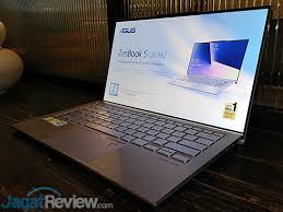 Untuk masalah harga asus zenbook flip 13 ux362fa, kami rasa tidak terlalu mahal untuk laptop compact dan ergonimis dengan performa yang maksimal. Daug Juoko Golfas Tai Nenaudinga Zenbook Flip 13 Ux362 Yenanchen Com
