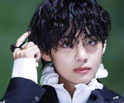 He debuted with bts in 2013. Bts V Ist Wieder Einmal Das Schonste Korebu Com De