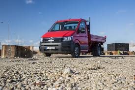 Nutzen sie ihre chance und durchstöbern sie gebrauchtmaschinenhomepage für gebrauchte transporter bis 3.5 tonnen. Nfz Messe Transporter Man Tge Mit Allrad Packt Jetzt 5 5 Tonnen Lieferwagen Vans Und Transporter News Nfz Messe Com Nutzfahrzeugmesse 2020 News Video Artikel Nfz Messe