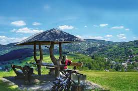 Heim in klingenthal finden und sich bei uns sicher und geborgen fühlen. Rundweg Um Klingenthal Wanderweg Wandern Deutschland Wildganz Com