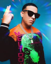 Listen to daddy yankee | soundcloud is an audio platform that lets you listen to what you love and share the sounds stream tracks and playlists from daddy yankee on your desktop or mobile device. 296 9 Mil Me Gusta 1 902 Comentarios Daddy Yankee Daddyyankee En Instagram Definitivamente Fueegooo Daddy Yankee Reggaeton Gorgeous Men