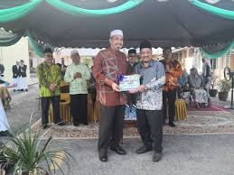 Kitar semula adalah proses menukar bahan buangan menjadi bahan dan objek baru. Tingkat Kesedaran Program Kitar Semula