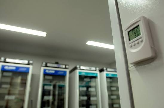 25 anos de Rede de Frio: central consolida-se como referência técnica para  vacinação no DF - Secretaria de Saúde do Distrito Federal