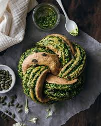 Emilie Franzo On Instagram Babka Salee Au Pesto D Ail Des Ours Selon La Recette De Ma Chere Tookies Gambetta La Rec Idee Recette Recette Alimentation