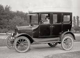 The Model T Was Invented In 1908 And The Later Models Became A Hit In The Roaring 1920s Henry Ford Called The Model T The 1920s Car Ford Models Women Drivers