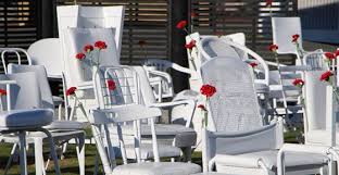 Re Pinned By Ontheroadkiwis Christchurch 185 Empty White Chairs Remembrance Of 22nd February 2011 White Chair Chair Christchurch