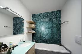 Bathroom Without Tiles Ideas For Tile Free Wall Design Decor Store 2018 Badezimmer Fliesen Tolle Badezimmer Badezimmer Spritzschutz