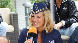 Erstmals einen schülerbandwettbewerb, der in dieser zeit fester bestandteil der sendung war. Andrea Kiewel Ramona Leiss Und Ernst Marcus Thomas 30 Jahre Zdf Fernsehgarten Das Sind Die Peinlichsten Bilder News De