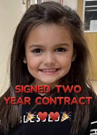Shemar Moore signs new contract