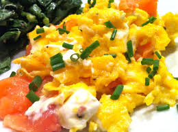 Heat oil in a medium skillet on medium heat, then add garlic and fry until crisp, about 2 minutes. Scrambled Eggs With Smoked Salmon And Cream Cheese The Fountain Avenue Kitchen