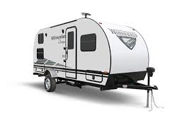 Below are the maximum quality trailers brands in the market that come with a top rating. Winnebago Minnie Drop Travel Trailer