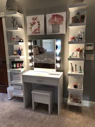 Shop our best selection of bedroom & makeup vanity sets to reflect your style and inspire your home. Makeup Vanity Superhairmodels Com Dekor Makeup Superhairmodelscomdekor Vanit Chambr Mirrored Bedroom Furniture Bedroom Decor Room Decor Bedroom