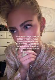 Moving In With Best Friends for College Life