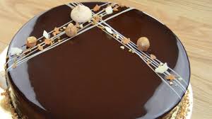 Glacage Miroir Base Cacao Les Pepites De Cloe En 2020 Glacage Miroir Desserts Pauvres En Calories Miroir Chocolat