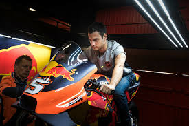 35 year old race car driver #3. Motogp Wer Ersetzt Johann Zarco Dani Pedrosa Winkt Ab