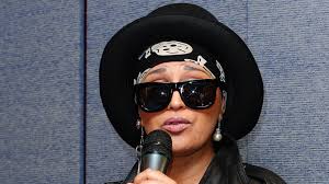 "Mon mari m'a laissée seule dans ce bordel de la vie" : Lââm au plus mal  suite à la mort de son mari