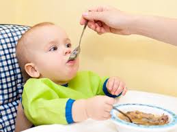 Tekstur makanan bayi 6 bulan hingga 8 bulan paling sesuai ialah cair, puri, kisar atau lenyek. Jenis Sayuran Dan Rempah Rempah Untuk Bayi 8 Bulan