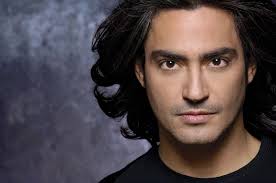 Πάμε ξανά (mad vma 2009). Dionyshs Sxoinas H Agnwsth Sxesh Me Thn Kokkinoy H Diafora Hlikias Me Th Garmph Kai O Tromos Poy Ezhse