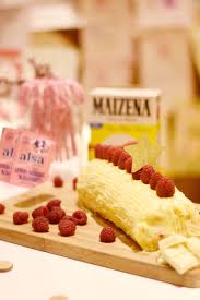 Buche Chocolat Blanc Et Framboise Realisee Lors De L Atelier Culinaire Avec Alsa Recette Dessert Recettes Sucrees Repas Noel