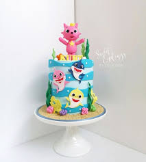 Bizcocho De Baby Shark Pink Fong And Baby Shark By Sweetendingsbylulu Shark Birthday Cakes Shark Themed Birthday Party Shark Birthday Party