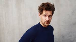 If you have the power to grow a thick and luscious beard, there's no excuse not to give this style a try! Top 18 Beard Styles For Men King C Gillette Uk