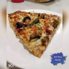 Pizzeria Favorite Any Five Topping Of Your Choice Pizza Pizza Pizzalover Pizzalovers Indianfoodbloggers Instag Food Indian Food Recipes Pizza Lovers