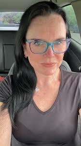 hi ya'll Im new here and just wanted to introduce myself, im Ambie a person  in recovery and for me that means i havent drank or used since 8-19-17. fun  fact im