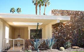 As you cruise into palm springs on the 111, the first thing you notice are the san jacinto mountains. Palm Springs Architecture Refresh Renovations Australia