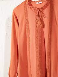 turuncu dantel detayli pamuklu tisort lc waikiki kadin tisort kadin mankenler