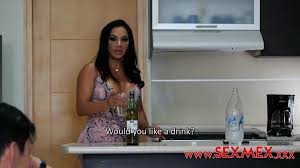 Se la follan el hijo y el amigo