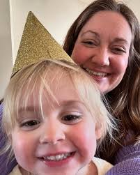 Not much more joyful of a feeling this holiday season than being this sweet  girl's Aunt Erin. ♥️♥️♥️ @johnzickefoose @lacibrowning