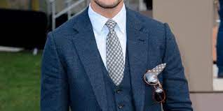 The best deals for business, formal, and casual suits for men in all buy a suit online or in store today at hollywood suits! 17 Men S Fashion Instagram Accounts To Follow