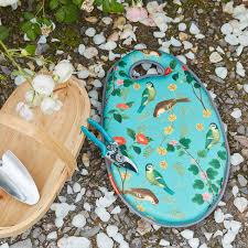 Achten sie darauf, ob es das gewünschte produkt ist. Kniekissen Flora Fauna Kniekissen Knieschoner Schones Nutzliches Gartenbedarf The Garden Shop