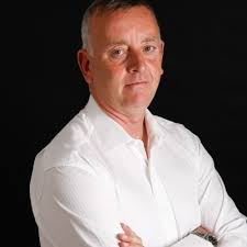 Doing a shift at the Samaritans… always gives perspective. You're reminded  that behind every smile, there's often a silent struggle. It's a powerful  reminder to lead with compassion, to listen…