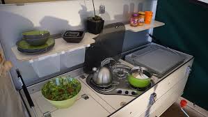 Wer beim campen kochen will, muss sich nicht nur von bratwurst und ravioli aus der dose ernähren. Campingkuchen