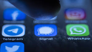 Telegram is the fastest messaging app on the market, connecting people via a unique 100% free & no ads: Egal Ob Whatsapp Telegram Oder Signal Diese App Bundelt Alle Messenger Chats Region Nordbayern De