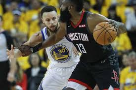 We know interesting facts about his mother, father, brother, sister, wife and children. Steve Kerr Calls On Stephen Curry S Parents To Help With Foul Trouble Spiral Sfchronicle Com