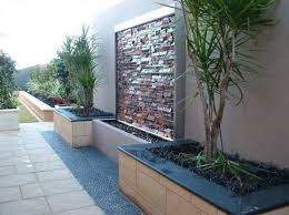 Image From Http Mediacache Homeimprovementpages Com Au Creative Galleries 235001 240000 235112 557x418 128360 Jp Water Feature Wall Water Walls Garden Design