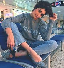 Nour Arida On Instagram And Here We Go Again Off To Dubai For A Big Shoot Girl Short Hair Pixie Outfit Short Hair Styles