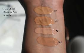 Mac face & body in c3, one layer applied with fingers. Mac Cosmetics Studio Radiance Face Body Foundation Review The Velvet Life