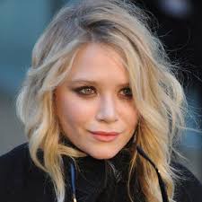 Mary kate olsen height 5 ft 2 (157 cm/ 1.57 m) and weight 49 kg (108 lbs). Mary Kate Olsen S Biography Age Height Body Bio Data Untold Stories Wikibiopic
