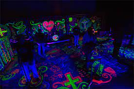 Throwback 90 S Glow Church Stage Design Ideas Scenic Sets And Stage Design Ideas From Churches Around The Globe