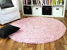 Oftmals genügt bereits kräftiges ausschütteln, damit sich ein platt gedrückter teppich floor wieder formschön aufrichtet. Hochflor Langflor Shaggy Teppich Aloha Rosa Rund Teppich Rosa Teppich Kinderzimmer Shaggy Teppich