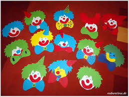 Clown schablone zum ausdrucken : Wir Basteln Fur Karneval Clown Fensterbilder Redroselove Mein Lifestyleblog