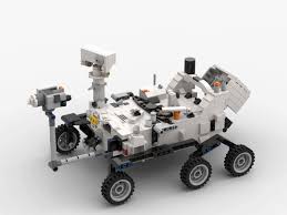 Members of the nasa mars helicopter team attach a thermal film to the exterior of the flight model this image of the perseverance mars rover was taken at nasa's kennedy space center on april 7. Perseverance Mars Rover Ingenuity Helicopter Nasa Buildamoc