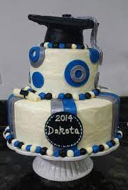 Cakes I Make Graduation Cake No Fondant Ever White Cake With Raspberry Filling Butter Cream Cream Cheese Frosting Cake Graduation Cakes Raspberry Filling