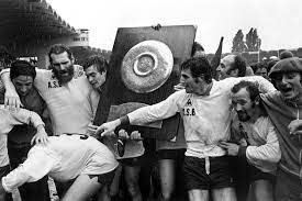 Let's see all the th14 bases one by one. The Wild Life Of The Bouclier De Brennus Top 14 Trophy Rugby World