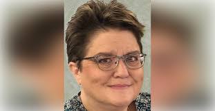 Deborah Lea's Instagram, Twitter & Facebook